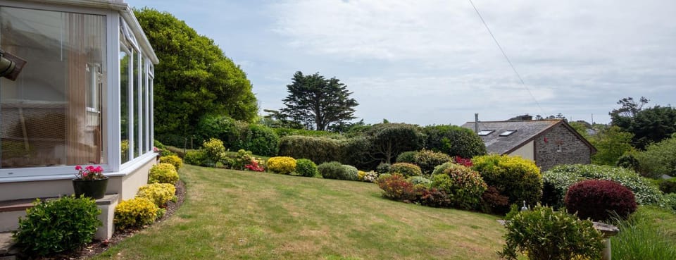 Property building, Garden
