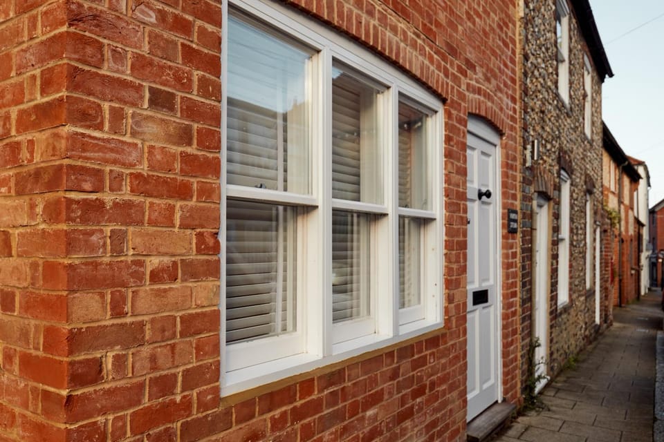 Property building, Day, Neighbourhood, Street view