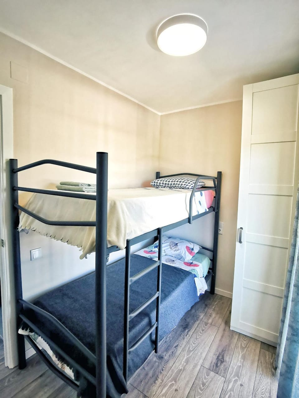 bunk bed