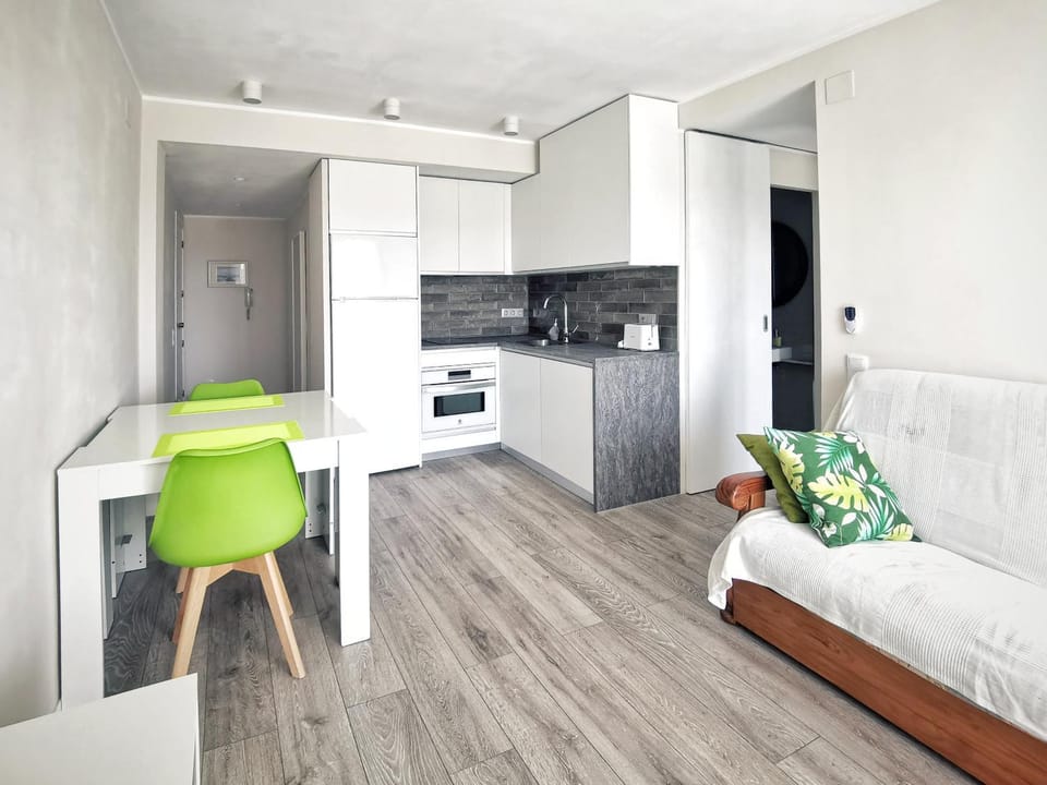 Kitchen or kitchenette, Living room, Dining area