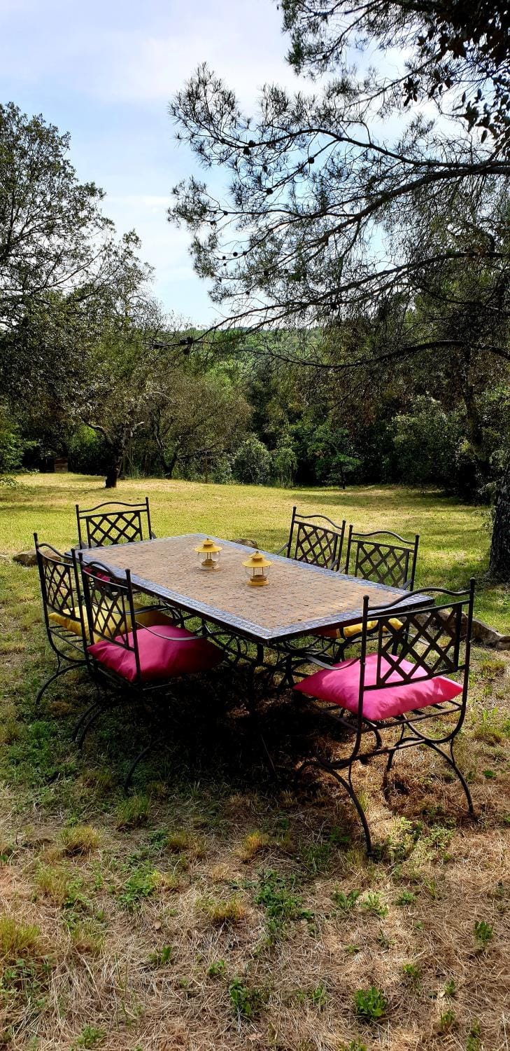 Le Cocon au fil de soi Campground/ 
RV Resort in Occitanie