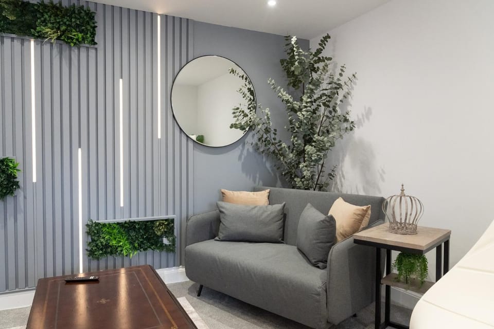 House Of Cards Apartment in Royal Tunbridge Wells