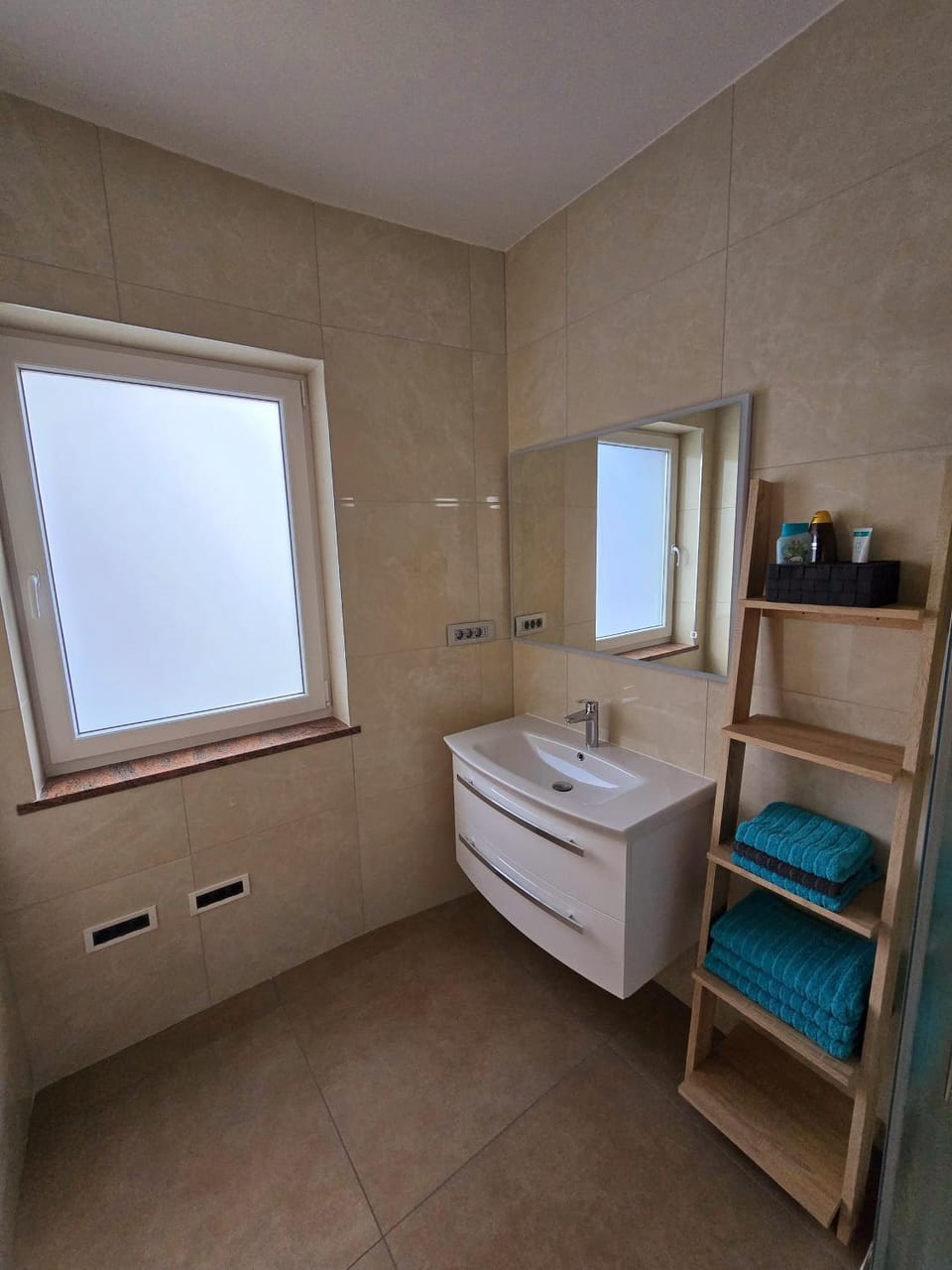 Bathroom, towels