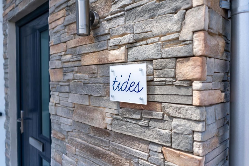 Facade/entrance, Property logo or sign, Logo/Certificate/Sign