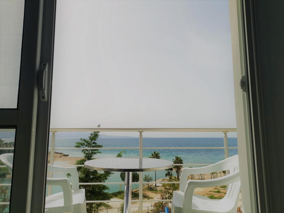 View (from property/room), Balcony/Terrace, Beach, Sea view