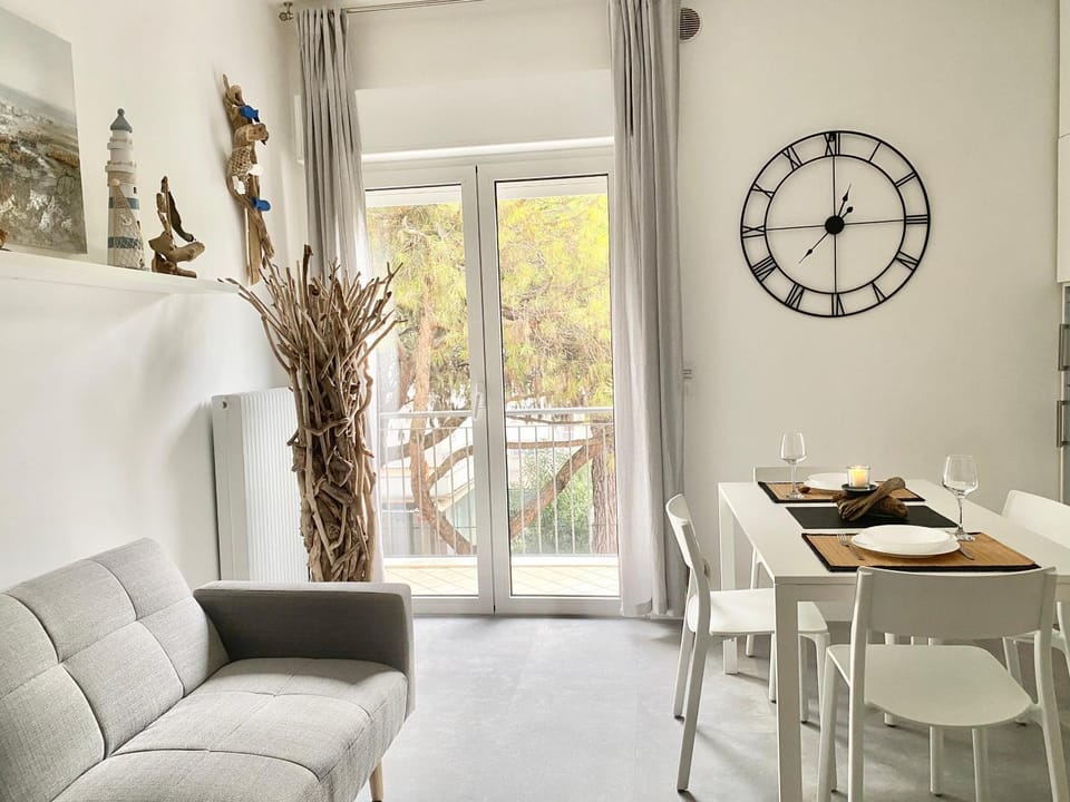 Natural landscape, Living room, Seating area, Dining area