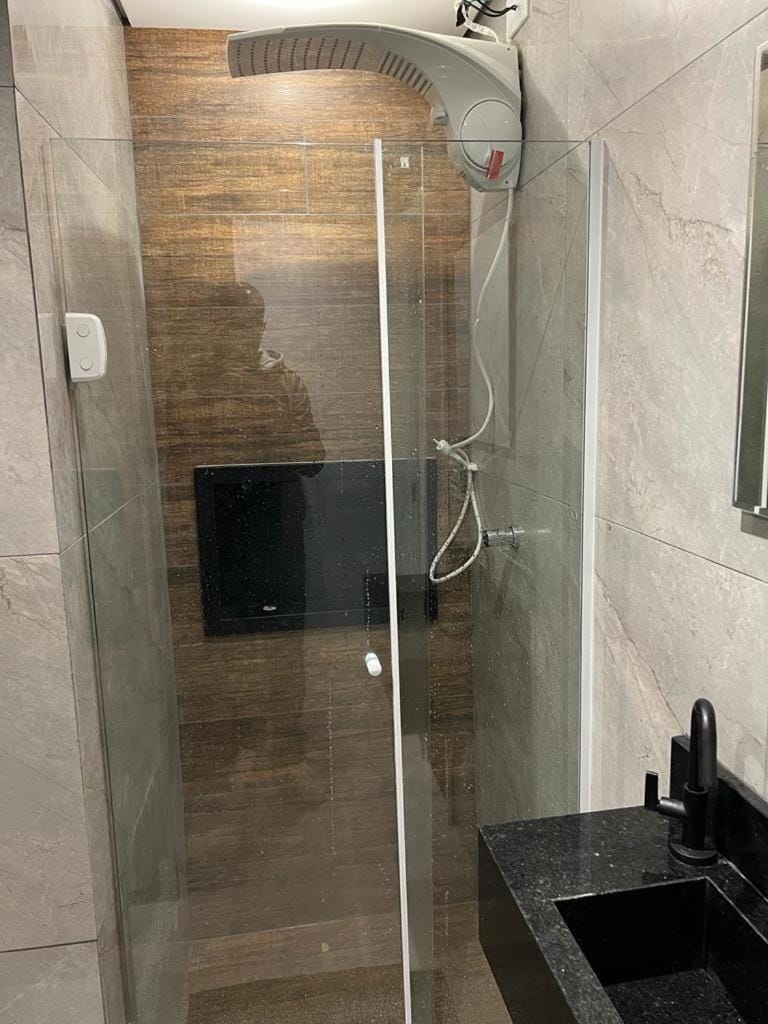 Apartamento para pessoas de família ou a negócio, Ap Lindo aconchegante no Brás próximo igreja Mundial,mercado municipal, 25 de março, templo Salomão, metro Dom Pedro ll, bancos, mercado e etc Apartment in Sao Paulo City