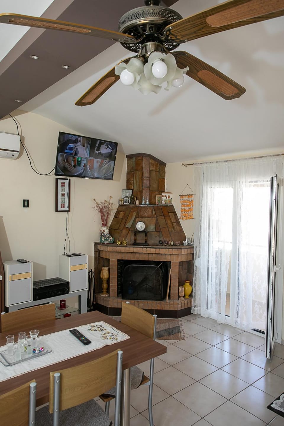 Dining area, flat iron