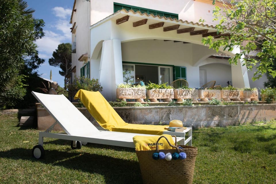 Garden view, sunbed