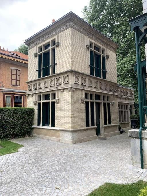 Pavillon indépendant en plein centre de Vichy pour 1 à 4 pers House in Auvergne-Rhône-Alpes