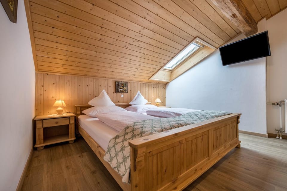 Property building, Living room, Bedroom