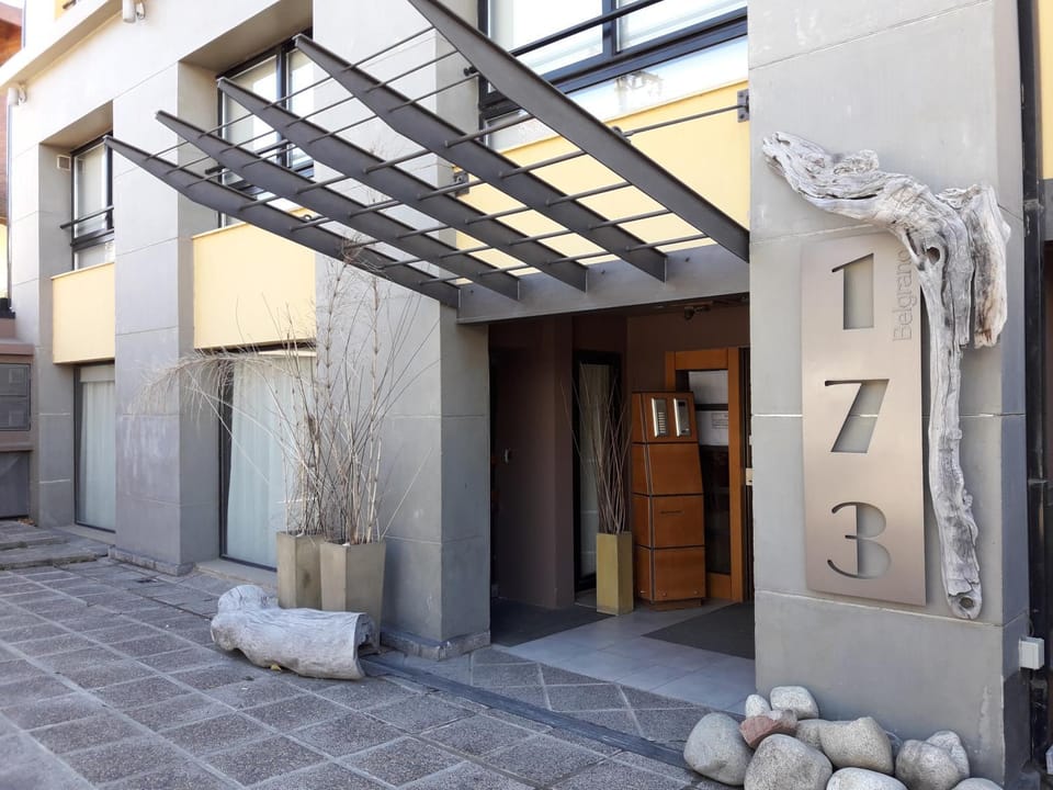 Property building, Facade/entrance