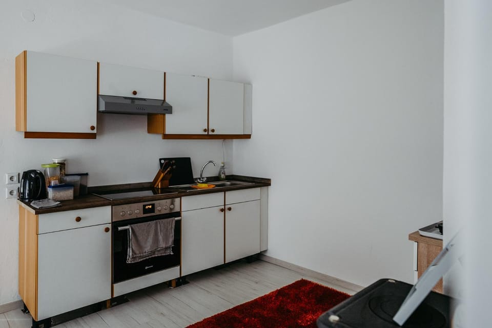 Kitchen or kitchenette, kitchen