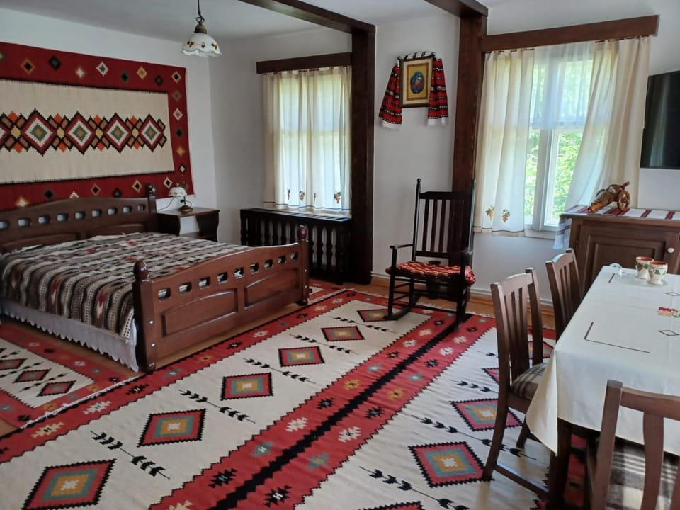 TV and multimedia, Photo of the whole room, Bedroom