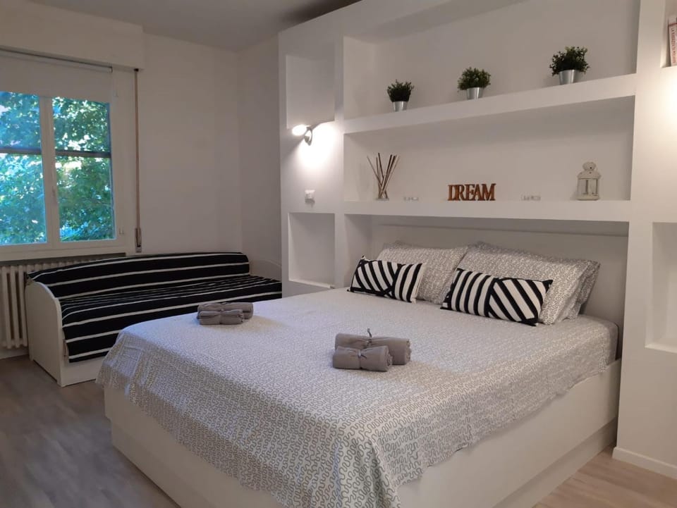 Bed&breakfast BBqueen Sandonato Policlinico Bed and Breakfast in San Donato Milanese