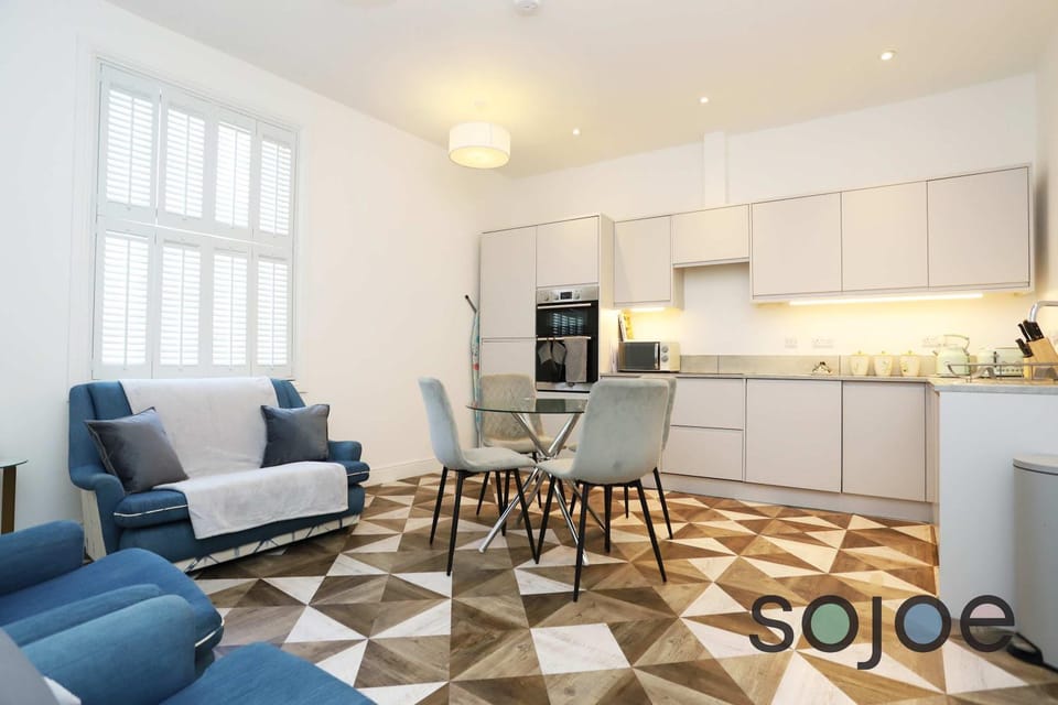 Stunning Victorian pub conversion apartment Apartment in Lowestoft