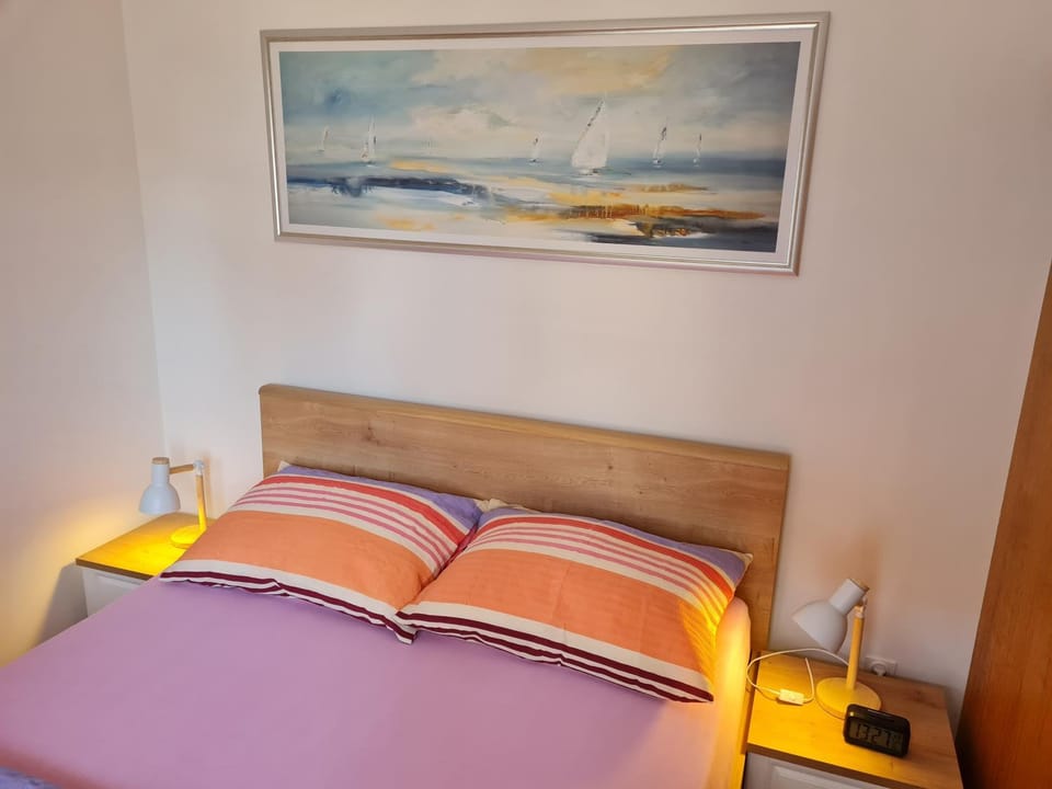 Veselka Ultra Europa 200 meters Apartment in Split