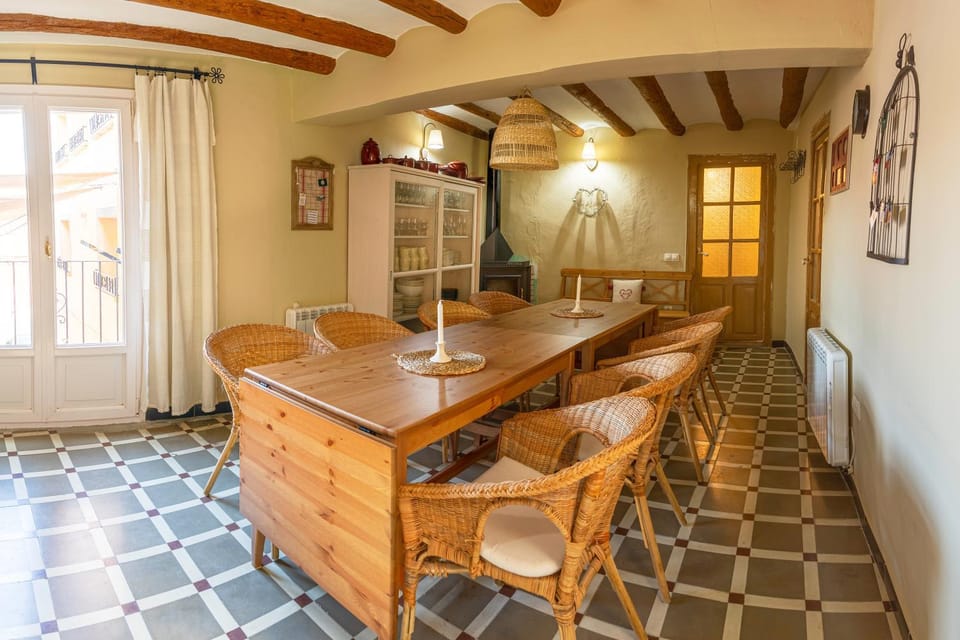 Game Room, Balcony/Terrace, Seating area, Dining area, hair dresser