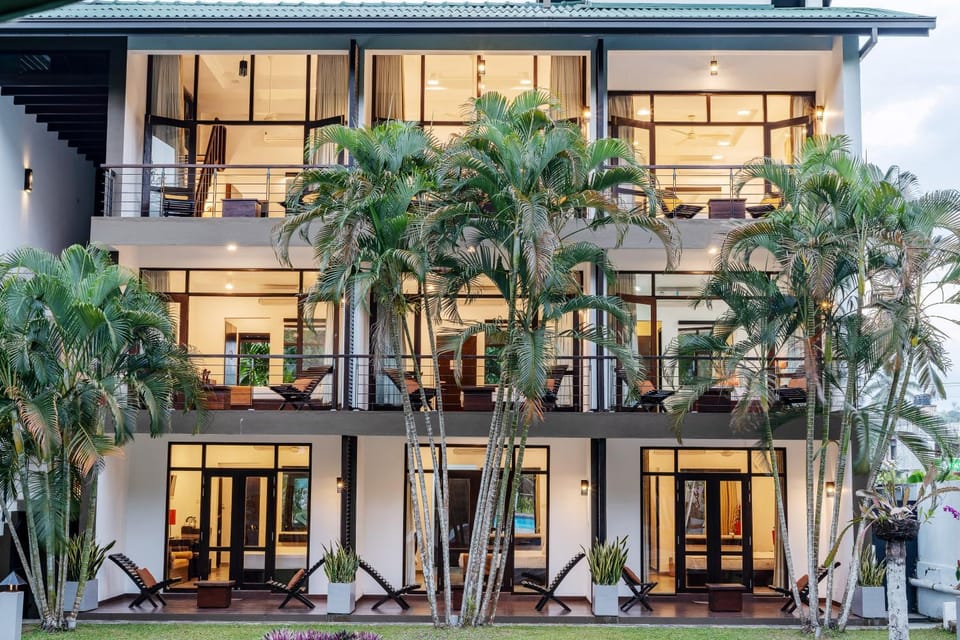 Property building, Day, View (from property/room), Balcony/Terrace, Garden view