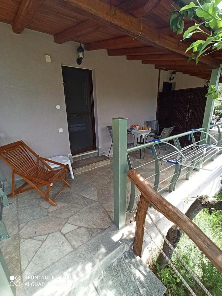 Facade/entrance, Balcony/Terrace