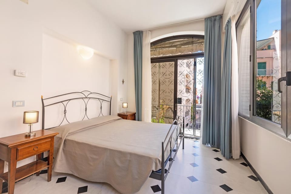 Property building, Living room, Bedroom