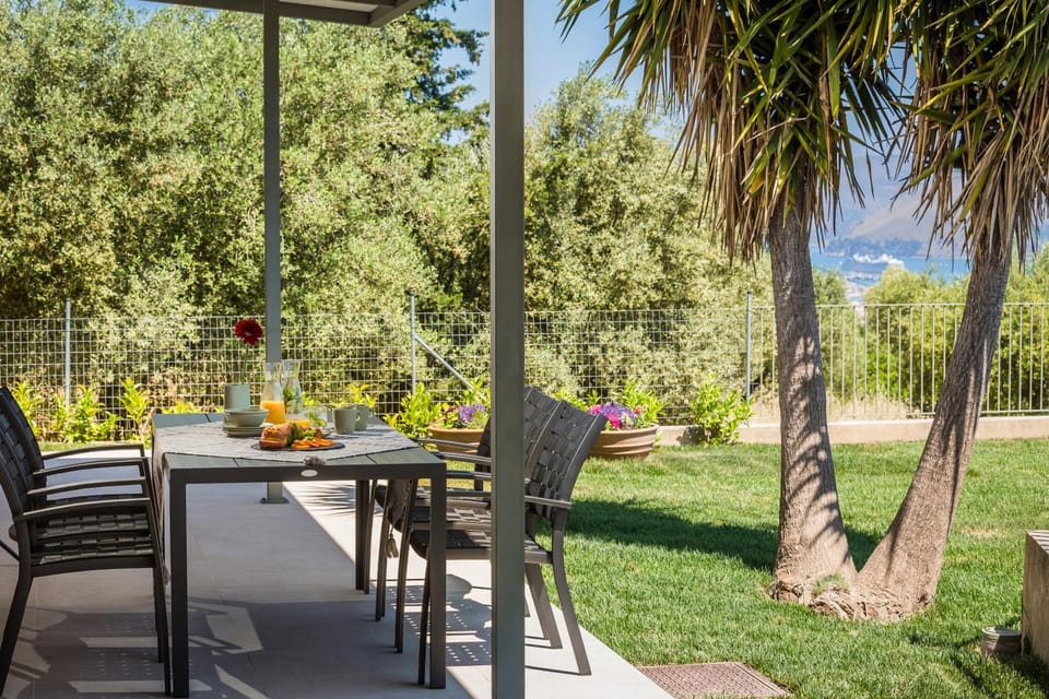 Patio, Garden, Balcony/Terrace, Dining area