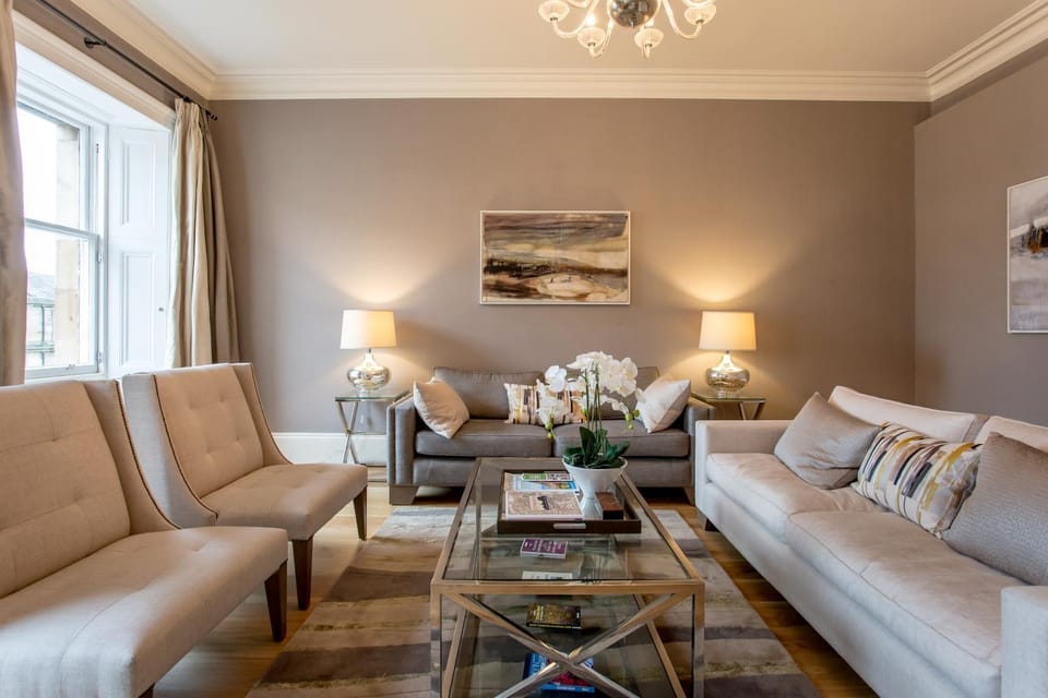 Living room, Seating area