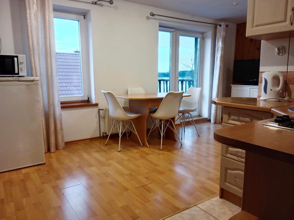minibar, kitchen