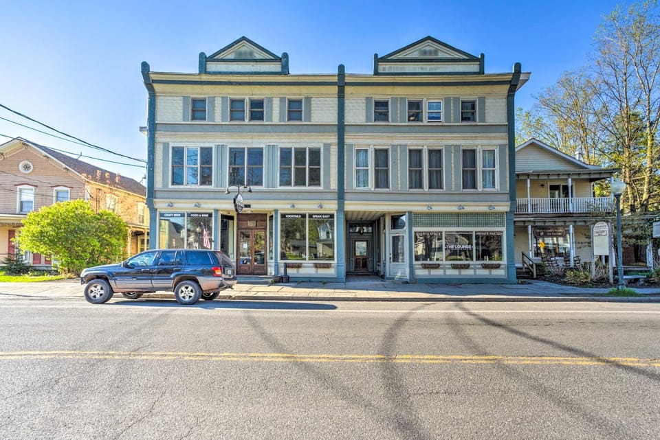 1/2 Mi to Windham Mtn: Main Street Condo House in Windham