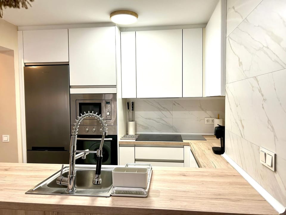 Piso centrico en calle Luis Vives 1, Benalmadena Apartment in Torremolinos