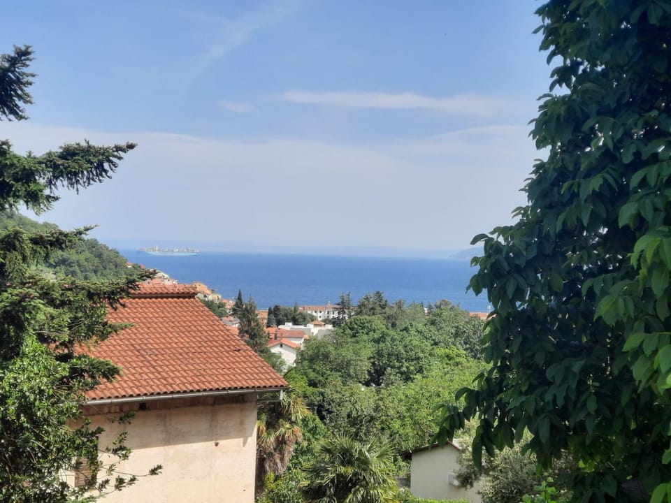 Property building, Sea view