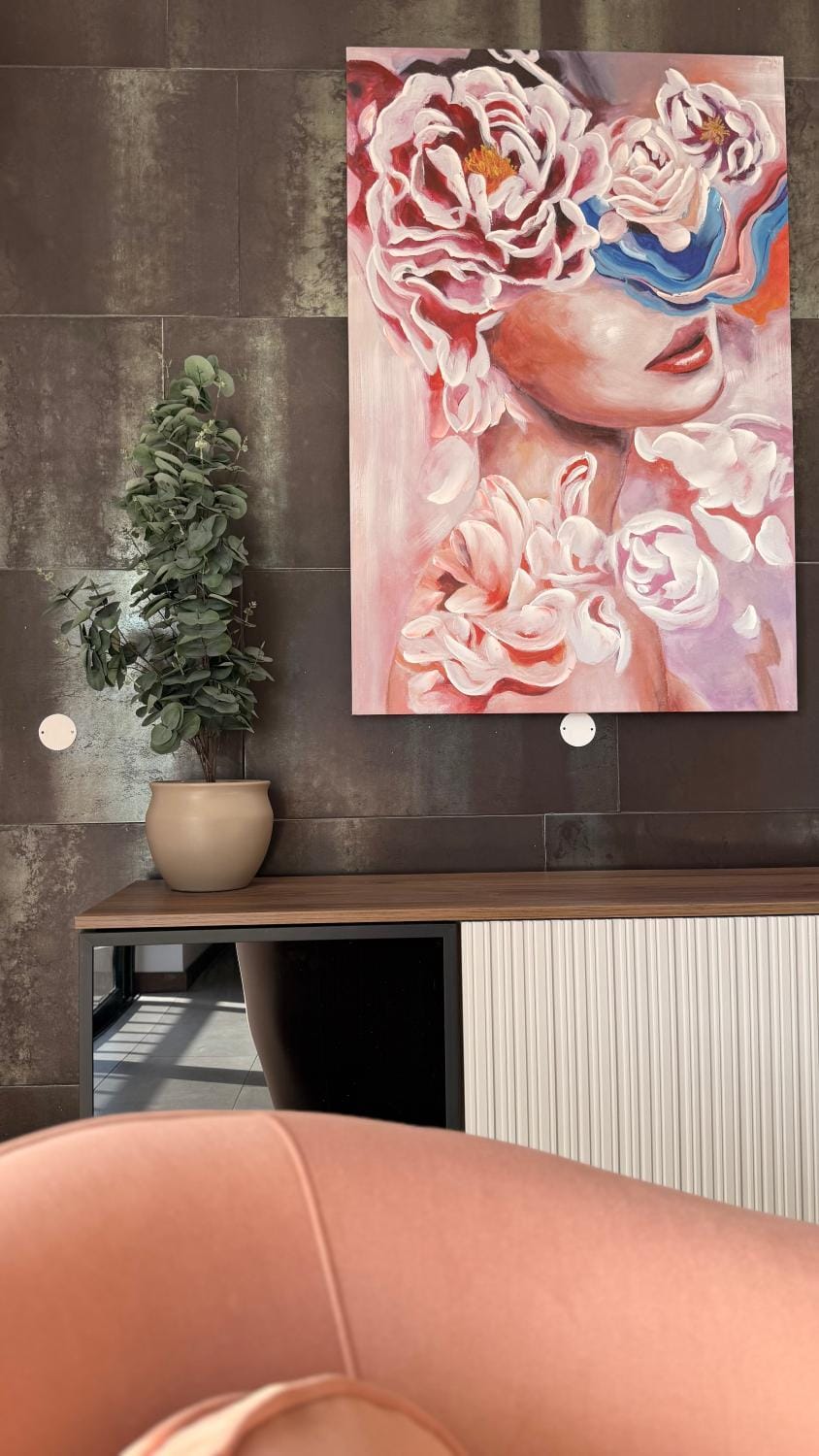 Living room, Decorative detail, Seating area
