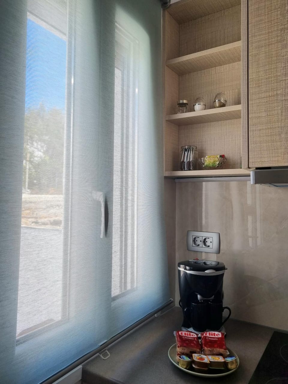 Coffee/tea facilities, Kitchen or kitchenette