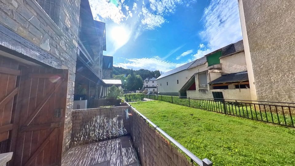 El Llano de Escarrilla - tucasaenlospirineos Apartment in Aragon