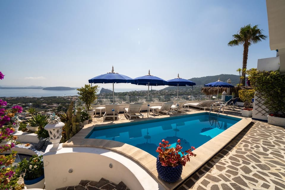 Sea view, Swimming pool