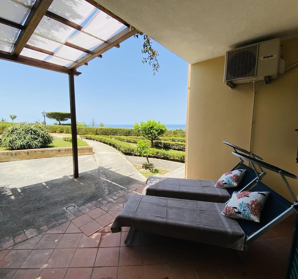 Patio, Balcony/Terrace