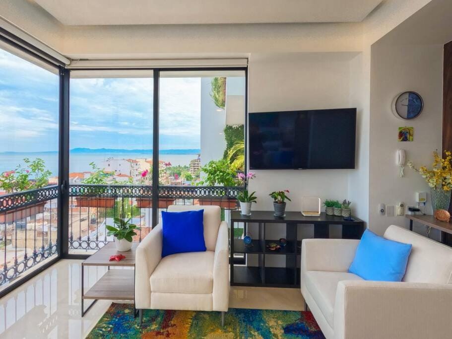Luxury Oceanview Modern Condo Apartment in Puerto Vallarta