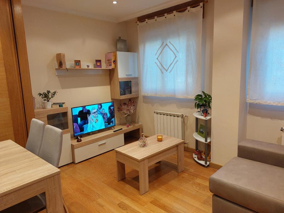 Apartamento Vieiro con plaza garaje gratis Apartment in Santiago de Compostela