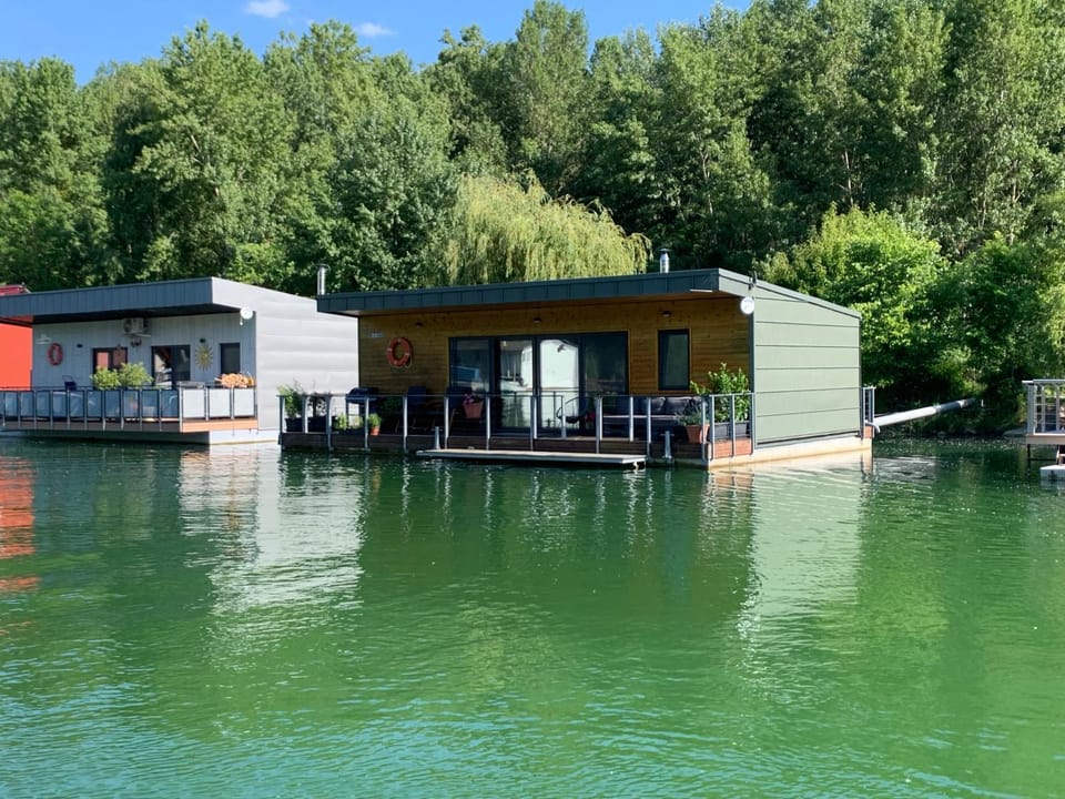 Property building, Day, Lake view, River view