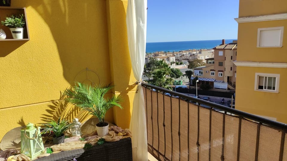 Balcony/Terrace, Landmark view