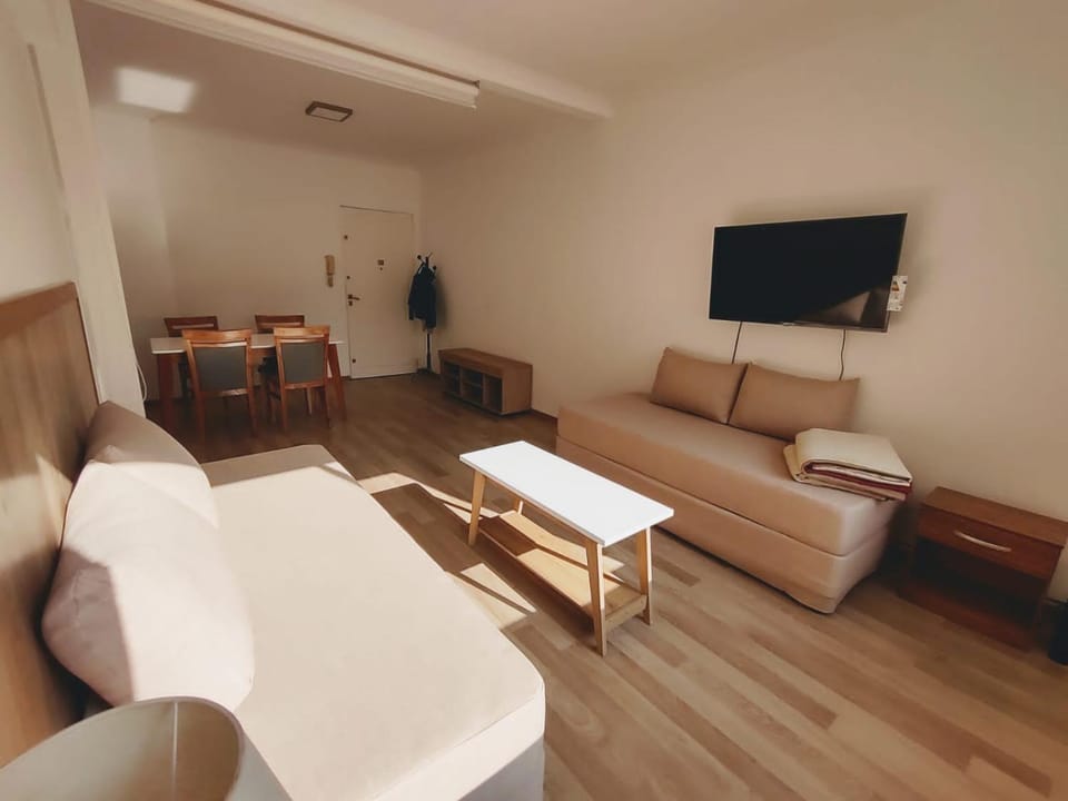 TV and multimedia, Living room, Dining area