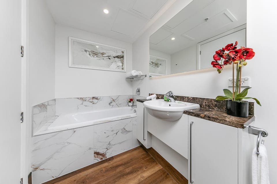 Bathroom, Bath