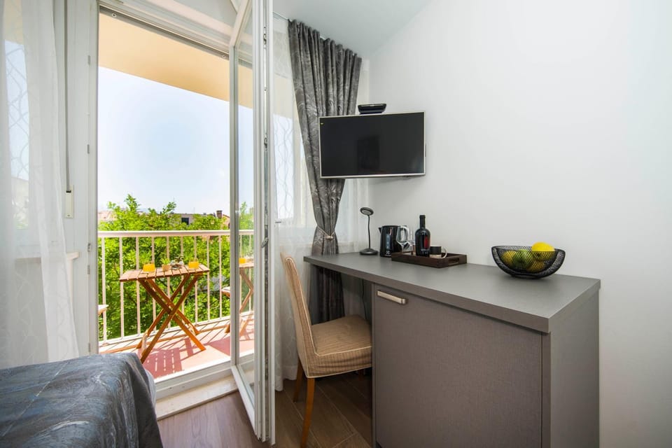 TV and multimedia, Balcony/Terrace