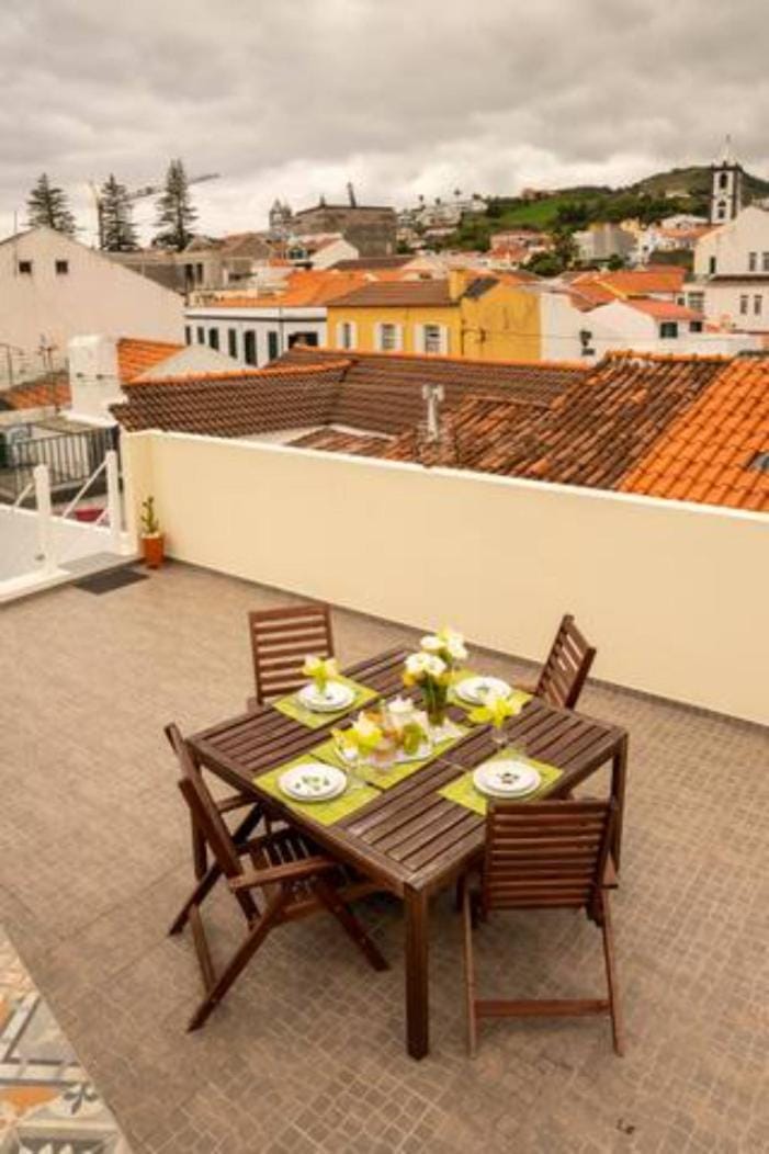 Patio, View (from property/room), Balcony/Terrace, Food and drinks, Seating area, Dining area