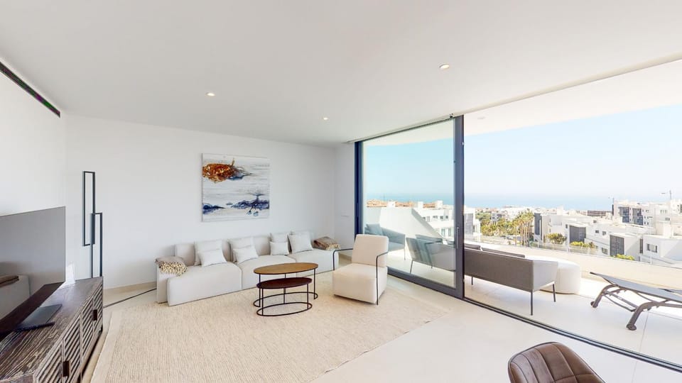 Communal lounge/ TV room, Living room