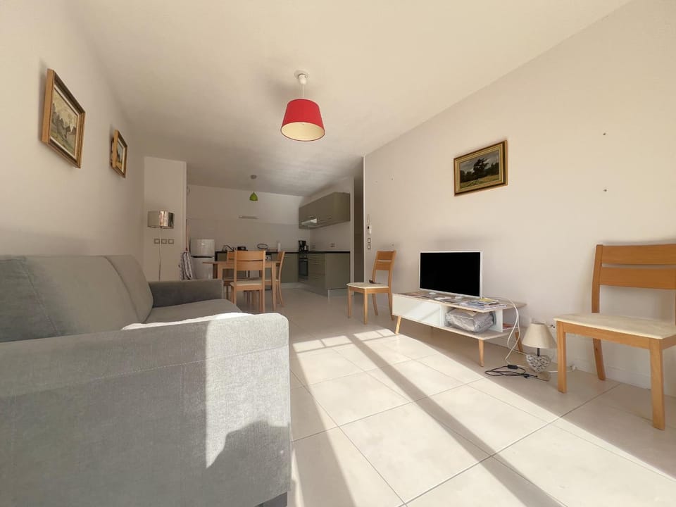 Appartement confortable proche centre-ville, 4 pers, parking inclus - FR-1-474-209 Apartment in Arcachon