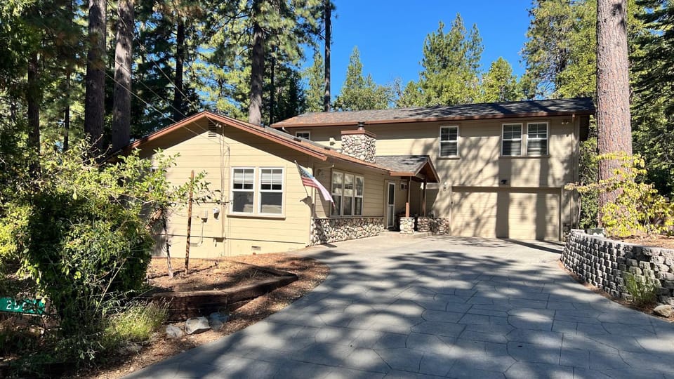 Cozy Cabin in Arnold ! Cabin in Arnold