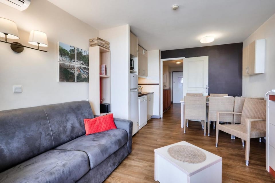 Bed, Living room, fireplace, kitchen