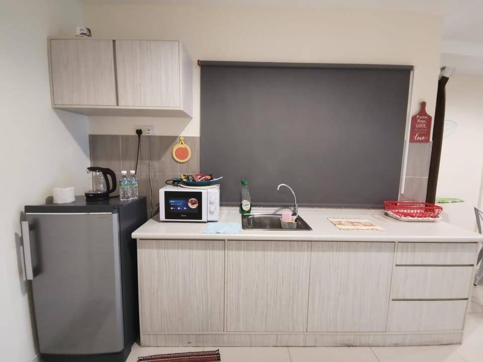 Coffee/tea facilities, Kitchen or kitchenette, minibar