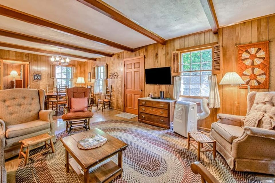 Dan Jones House in Lake Junaluska